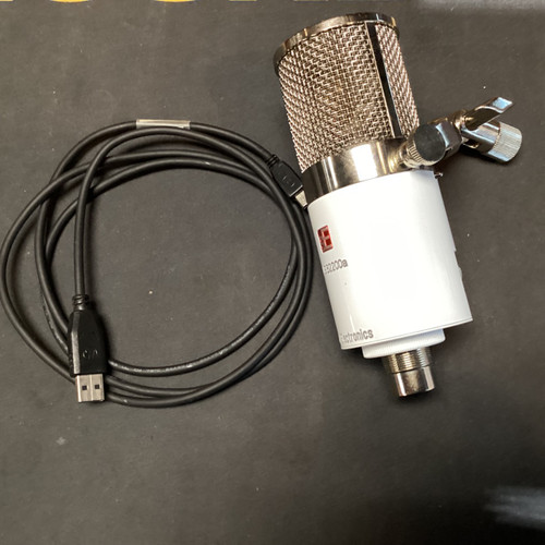Vist Large View of Product Image Which is Used SE Electronics USB2200A Condenser Microphone