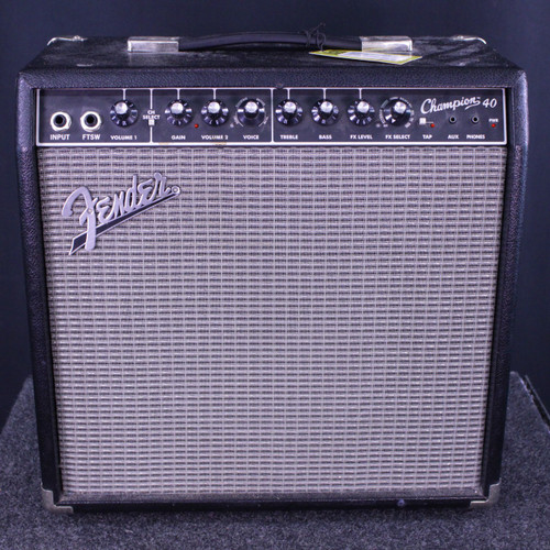 Vist Large View of Product Image Which is Used Fender CHAMPION 40 COMBO AMP 1 x 12 Solid State Amplifier 1 x 12