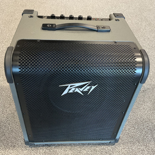Vist Large View of Product Image Which is Used PEAVEY MAX 100 Bass Combo Amplifier