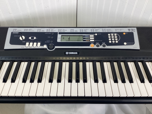 Vist Large View of Product Image Which is Used Yamaha YPT-210 61-Key Keyboard 61-Key