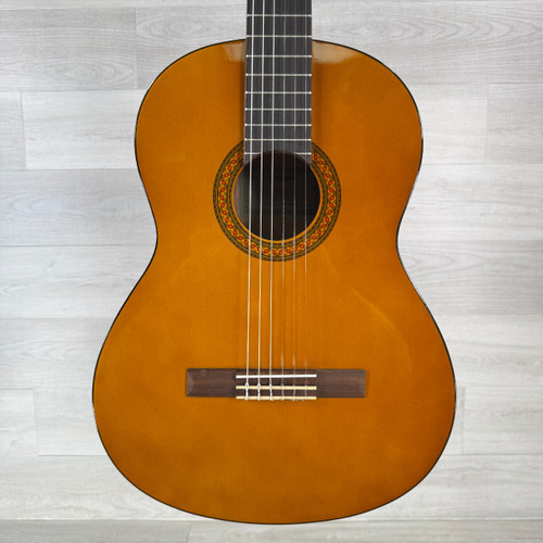 Vist Large View of Product Image Which is Used Yamaha C40 Nylon String Acoustic Guitar - Natural