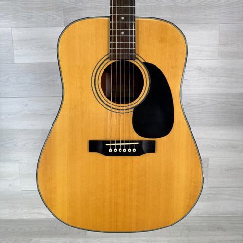 Vist Large View of Product Image Which is Used Takamine G530 Acoustic Guitar - Natural