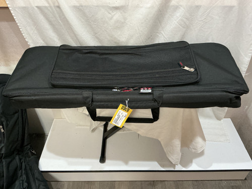 Vist Large View of Product Image Which is Used Gator SLIM 61 KEYBAORD GIGBAG Medium Keyboard Bag