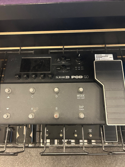 Vist Large View of Product Image Which is Used Line 6 POD GO WIRELESS Floorboard Effect
