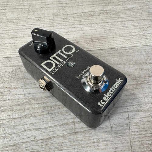 Vist Large View of Product Image Which is Used TC Electronic Ditto Looper Pedal