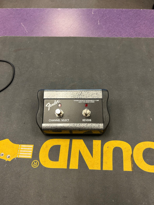 Vist Large View of Product Image Which is Used Fender 2 BUTTON SWITCH Guitar Effects Pedal