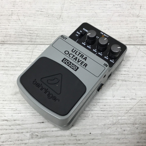 Vist Large View of Product Image Which is Used Behringer UO300 Ultra Octaver Octave Pedal