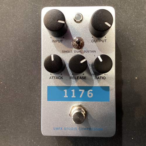 Vist Large View of Product Image Which is Used UNIVERSAL AUDIO UAFX 1176 STUDIO COMPRES Guitar Effects Pedal