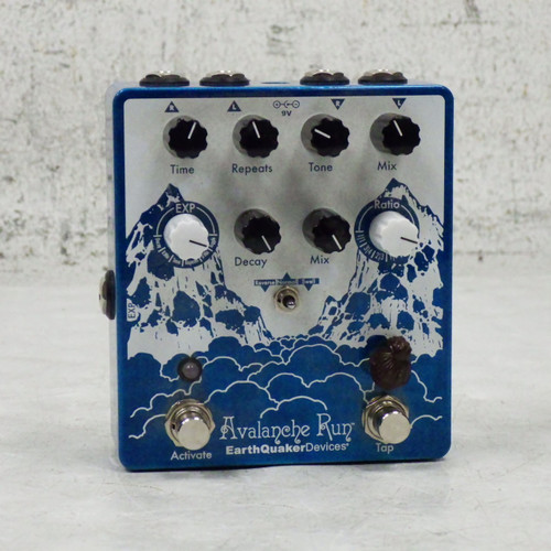 Vist Large View of Product Image Which is Used Earthquaker Devices AVALANCHE RUN Delay Pedal