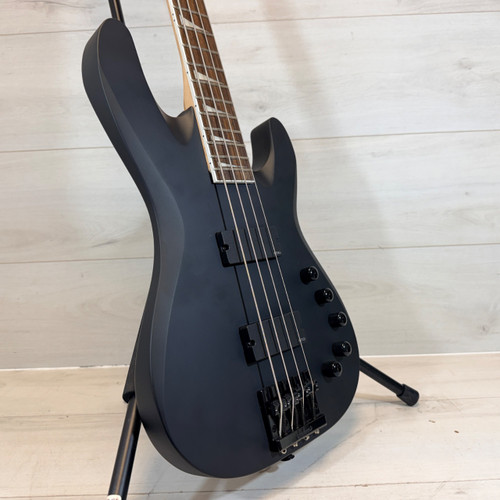 Vist Large View of Product Image Which is Used Jackson DAVID ELLEFSON CBX IV BASS Modern Metal Bass Guitar Black 4-String