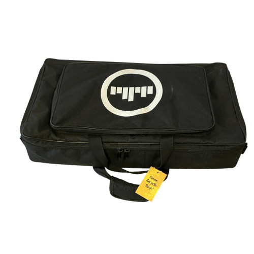 Vist Large View of Product Image Which is Used Temple Audio DUO 24 PEDALBOARD W/BAG+ACCES. Pedal Board