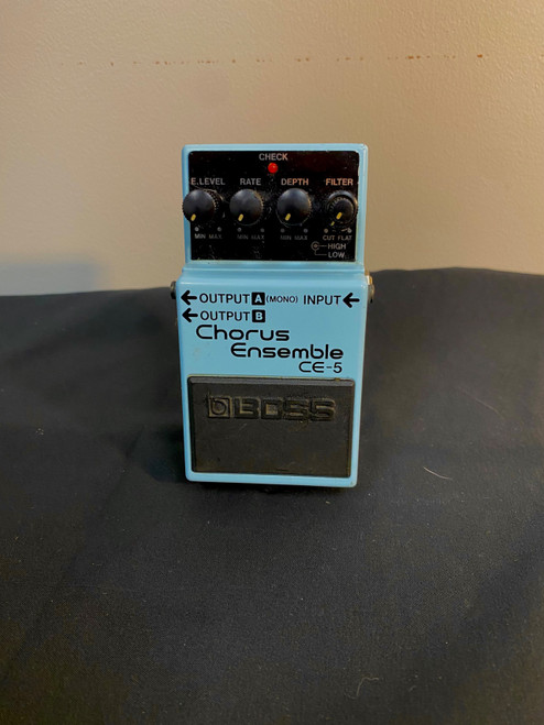 Vist Large View of Product Image Which is Used Boss CE-5 CHORUS ENSEMBLE Chorus Pedal
