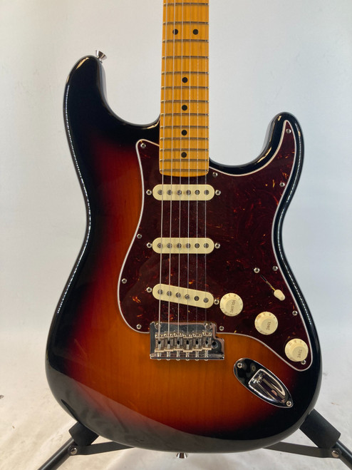 Vist Large View of Product Image Which is Used Fender 2025 American Professional II Strat