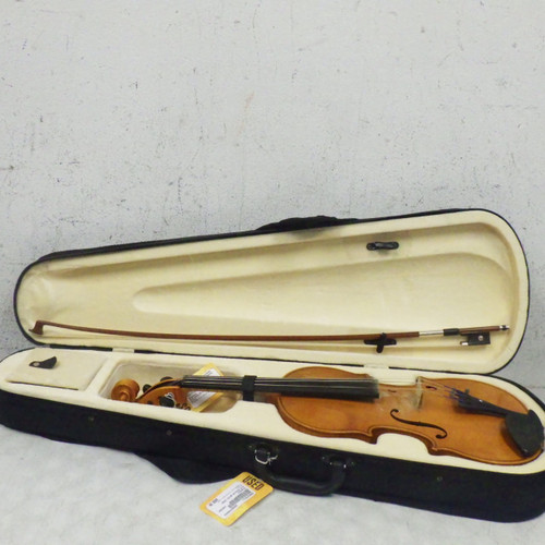 Vist Large View of Product Image Which is Used Cremona 4/4 violin with Case  