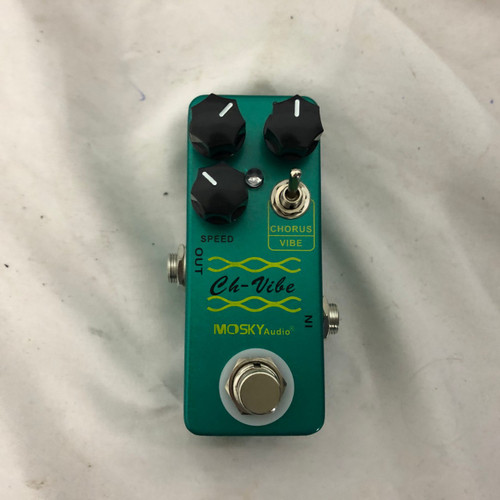 Vist Large View of Product Image Which is Used Mosky Audio Technology CH-VIBE Chorus Pedal