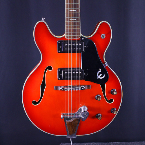 Vist Large View of Product Image Which is Used Epiphone EA-250 70S Vintage Semi-Hollow Electric Guitar Red 6-String