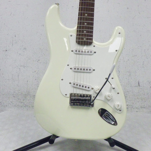 Vist Large View of Product Image Which is Used Squier Affinity Stratocaster Rough S Type Electric Guitar White 6-String