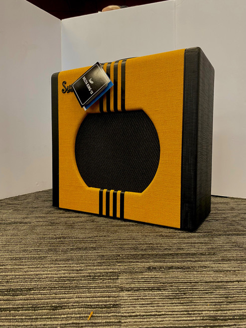Vist Large View of Product Image Which is Used Supro DELTA KING 12 TUBE COMBO GUITAR AMP 1 x 12 Tube Combo Amplifier 1 x 12
