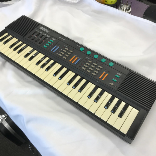 Vist Large View of Product Image Which is Used GPX KB858 Vintage Compact Keyboard Compact