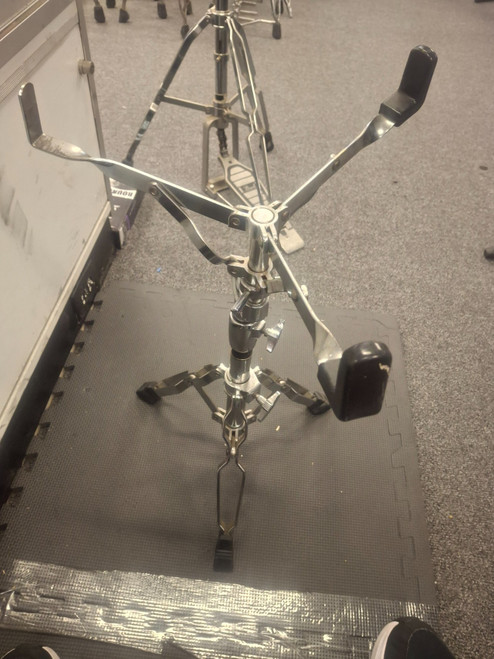 Vist Large View of Product Image Which is Used Pearl DOUBLE BRACE SNARE STAND Snare Stand