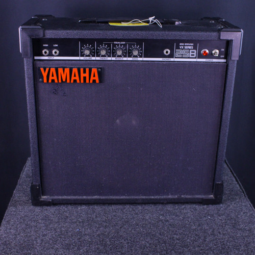 Vist Large View of Product Image Which is Used Yamaha VX25B 1 x 10 Bass Combo Amplifier 1 x 10