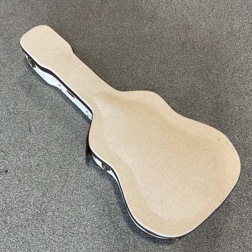 Vist Large View of Product Image Which is Used GATOR JOURNEYMAN DREADNOUGHT CASE