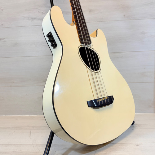 Vist Large View of Product Image Which is Used Kramer FERRINGTON ACOUSTIC BASS WHITE Vintage Acoustic Bass Guitar White 4-String