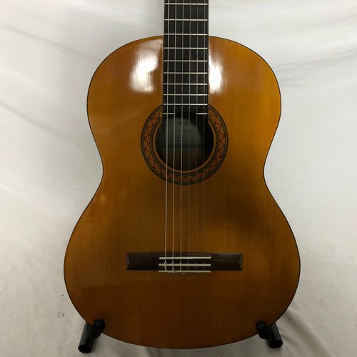 Vist Large View of Product Image Which is Used Yamaha C40 Solid Top Acoustic Guitar Natural