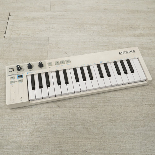 Vist Large View of Product Image Which is Used Arturia Keystep 32 25-key Controller