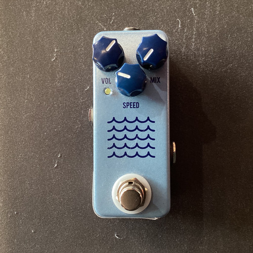 Vist Large View of Product Image Which is Used JHS Pedals TIDEWATER Tremolo Pedal