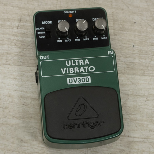 Vist Large View of Product Image Which is Used Behringer UV300 Vibrato Pedal