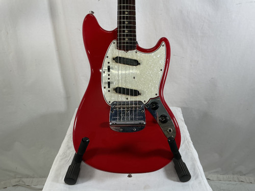 Vist Large View of Product Image Which is Used Fender 1965 MUSTANG + ORIGINAL CASE Offset Double Cutaway Electric Guitar Red 6-String
