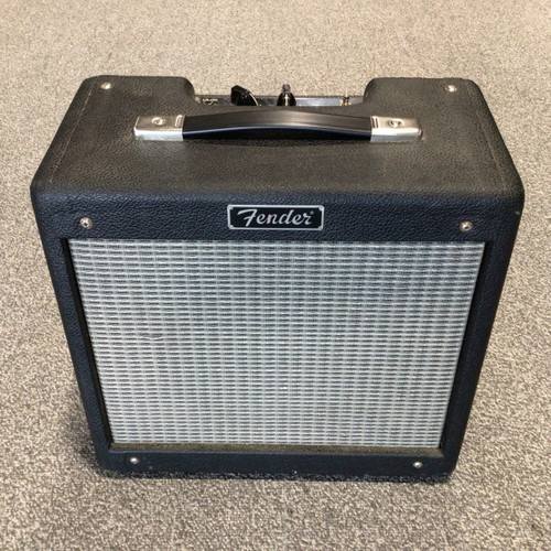 Vist Large View of Product Image Which is Used FENDER PRO JUNIOR Tube Combo Amplifier