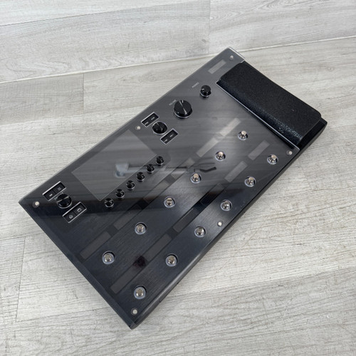 Vist Large View of Product Image Which is Used Line 6 Helix - Guitar Multi-effects Floor Processor