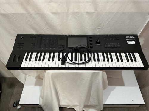 Vist Large View of Product Image Which is Used Akai MPC KEY61 61-Key Controller 61-Key