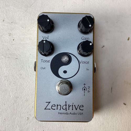 Vist Large View of Product Image Which is Used Lovepedal GOLD ZENDRIVE Overdrive Pedal