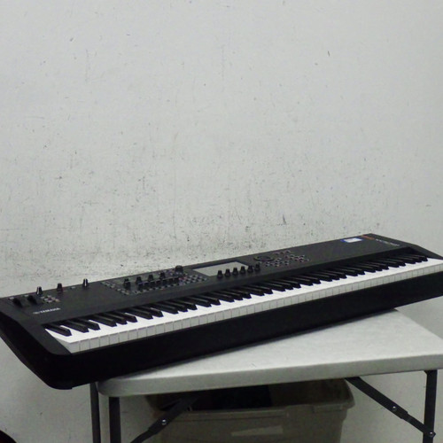 Vist Large View of Product Image Which is Used Yamaha Yamaha Modx M8 Vintage 88-Key  Keyboard 88-key