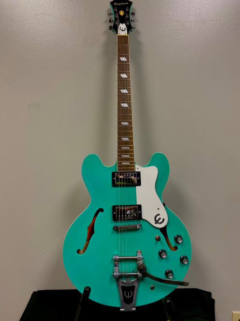 Vist Large View of Product Image Which is Used Epiphone 1997 RIVIERA-VT TQ REISSUE MIK Semi-Hollow Electric Guitar Blue 6-String