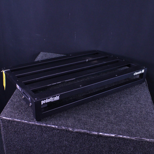 Vist Large View of Product Image Which is Used Pedaltrain CLASSIC 3 PEDALBOARD Pedal Board