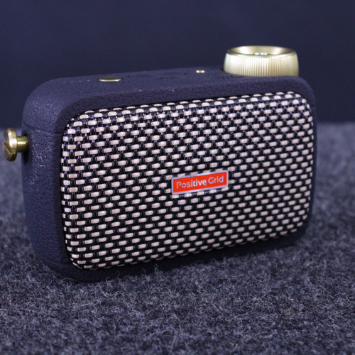 Vist Large View of Product Image Which is Used Positive Grid SPARK GO PORTABLE AMP Solid State Guitar Combo Other