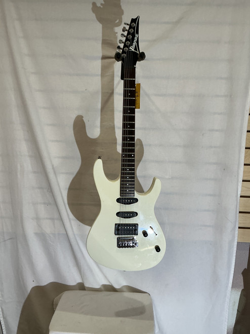 Vist Large View of Product Image Which is Used Ibanez RG140 KOREA Double Cut Electric Guitar White 6-String