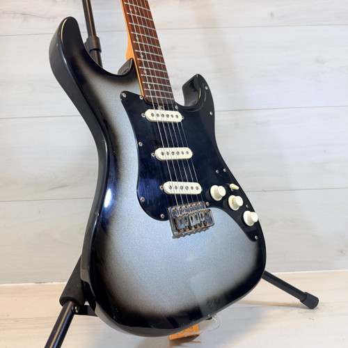 Vist Large View of Product Image Which is Used Lyon S-TYPE SILVER BURST S Type Electric Guitar Silver Burst 6-String