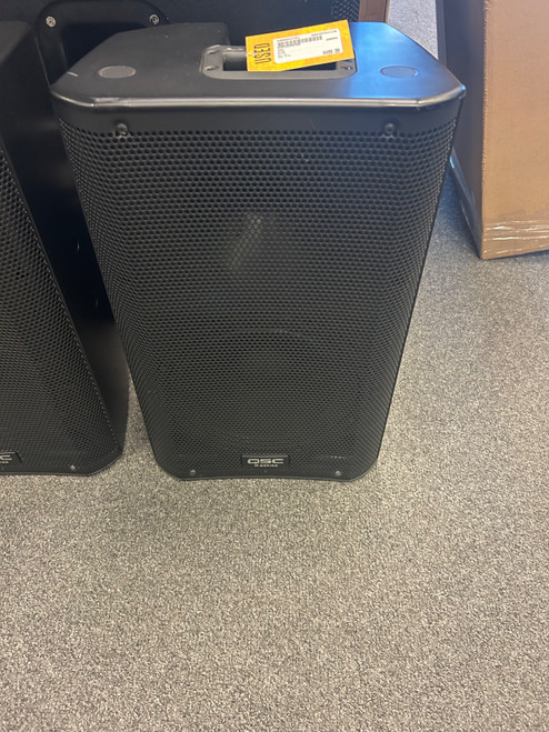 Vist Large View of Product Image Which is Used QSC K10 Passive Full Range Speaker Cabinet