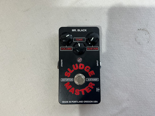 Vist Large View of Product Image Which is Used Mr. Black SLUDGE MASTER Distortion Pedal