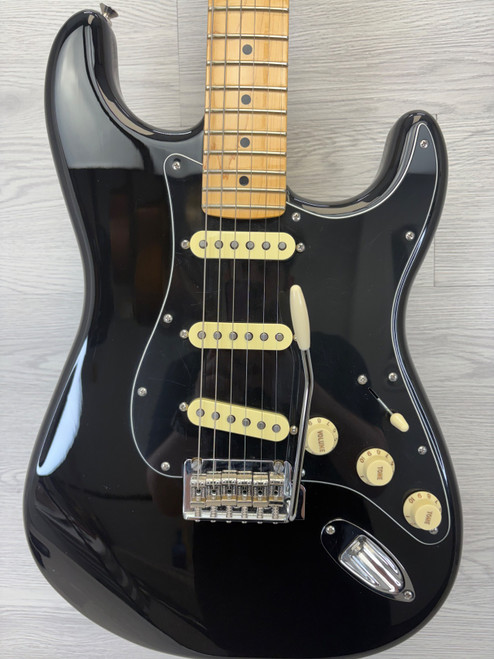 Vist Large View of Product Image Which is Used Fender Special Edition Player Strat MIM 2023 Black