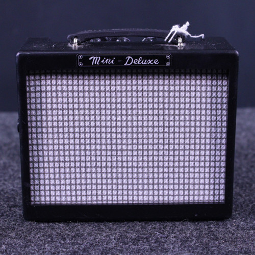 Vist Large View of Product Image Which is Used Fender MD-20 MINI DELUXE Solid State Guitar Combo Other