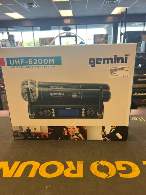 Vist Large View of Product Image Which is Used Gemini UHF-6200M Wireless Microphone