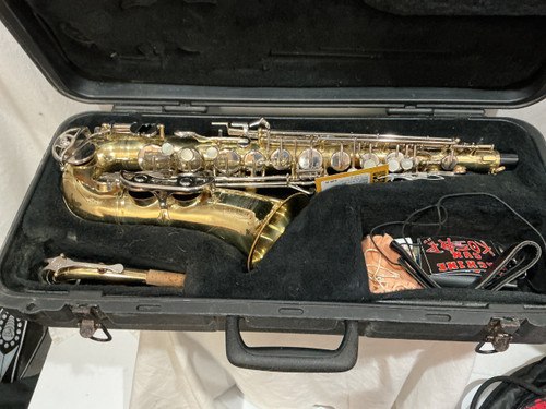 Vist Large View of Product Image Which is Used Selmer BUNDY 2 ALTO SAX Alto Saxophone