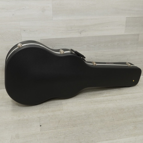 Vist Large View of Product Image Which is Used Road Runner Acoustic Hardshell Case
