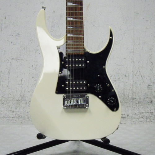 Vist Large View of Product Image Which is Used Yamaha PACIFICA PAC012 S Type Electric Guitar Red 6-String